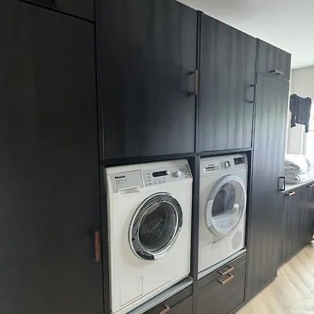 Urban Villa, Garden, Private Parking 빌라